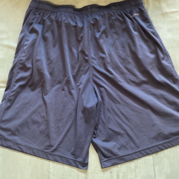 Nike NFL equipment Cowboy shorts large - Picture 3 of 3